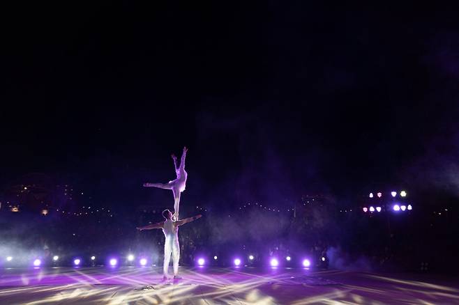 반포한강공원 세빛섬 앞 수변무대에서 개최하는 '한강달빛서커스' /사진제공=서울시