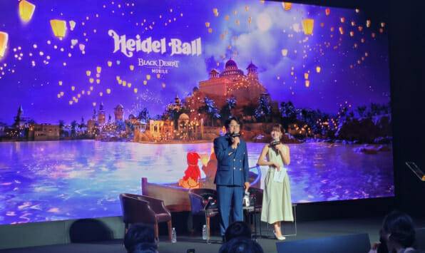 검은사막 모바일 하이델연회 MC를 맡은 허준과 레이나