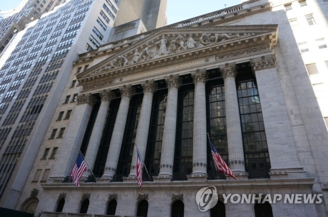 미국 뉴욕증권거래소(NYSE) 전경. [사진 = 연합뉴스]