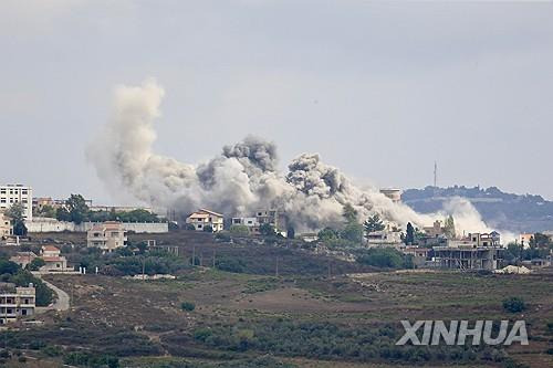 이스라엘군의 공습을 받은 레바논 남부 타이르 하르파 마을 [신화 연합뉴스 자료사진. 재판매 및 DB 금지]