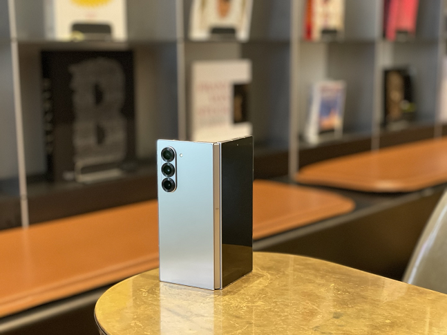 갤럭시Z폴드6./사진=백유진 기자 byj@