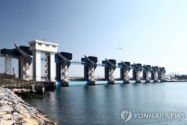 영산강하굿둑 [영산강유역환경청 제공]