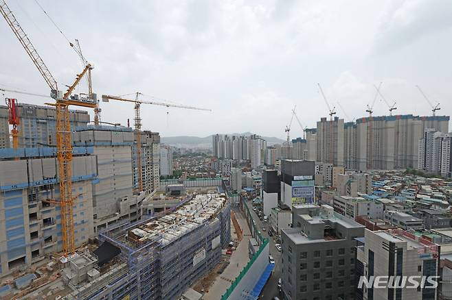 서울 시내 한 아파트 공사 현장. 뉴시스 자료사진.