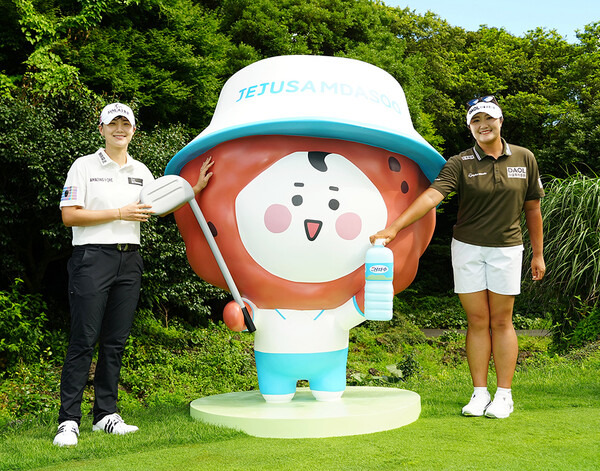 2024년 한국여자프로골프(KLPGA) 투어 제11회 제주삼다수 마스터스에 출전하는 박성현, 유해란 프로. 사진제공=대회조직위