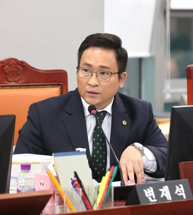 변재석 더불어민주당 경기도의회 교육행정위원회 위원(고양1). 경기도의회 제공