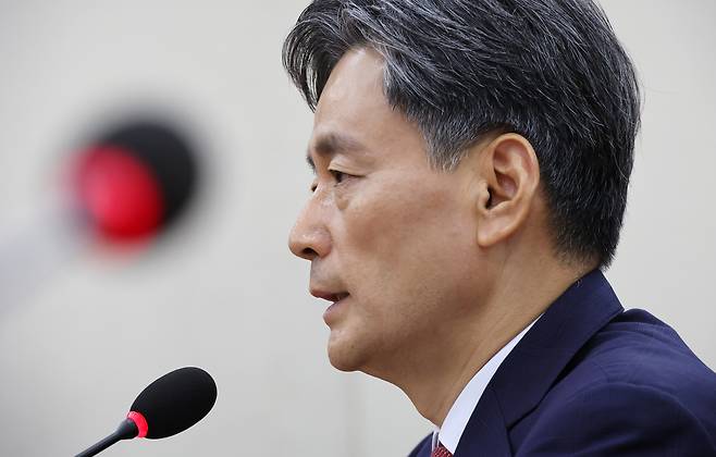 조지호 경찰청장 후보자가 29일 오전 국회 행정안전위원회에서 열린 인사청문회에서 의원 질의에 답변하고 있다. [연합]