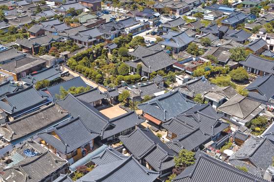 Jeonju hanok (traditional Korean houses) village in Jeonju, North Jeolla [JOONGANG ILBO]