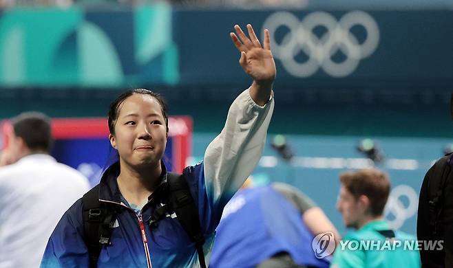 여자 탁구 에이스 신유빈이 1일 프랑스의 사우스 파리 아레나에서 열린 2024 파리 올림픽 탁구 여자 단식 8강전에서 세계랭킹 13위 일본의 히라노 미우를 게임 스코어 4-3으로 이기고 4강에 올랐다. 신유빈은 20년 만에 한국 탁구의 올림픽 단식 4강 진출 선수가 됐다. 연합뉴스