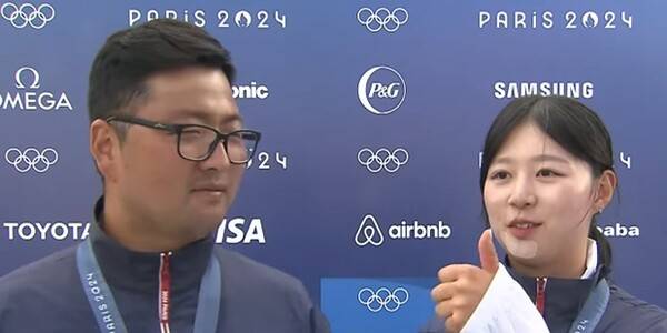 김우진(왼쪽)·임시현. ⓒ유튜브 채널 '엠빅뉴스'