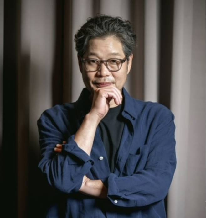 희대의 흉악범으로 돌아온 배우 유재명.  사진 I 디즈니플러스