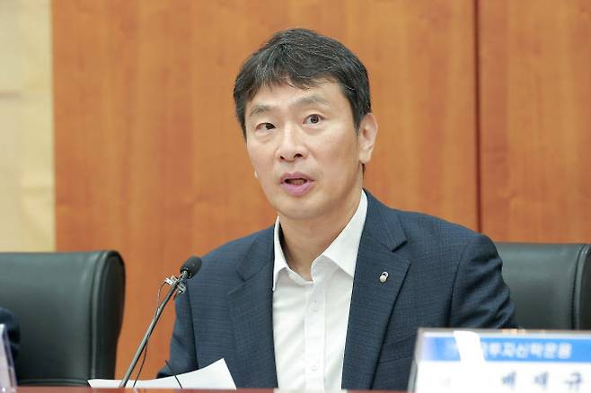 이복현 금융감독원장이 8일 서울 여의도에서 열린 자산운용사 최고경영자(CEO)와의 간담회에서 발언하고 있다, (사진=금융감독원)