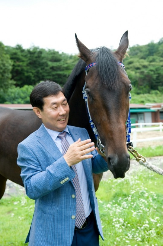 1500승 대기록 달성 앞둔 김영관 조교사