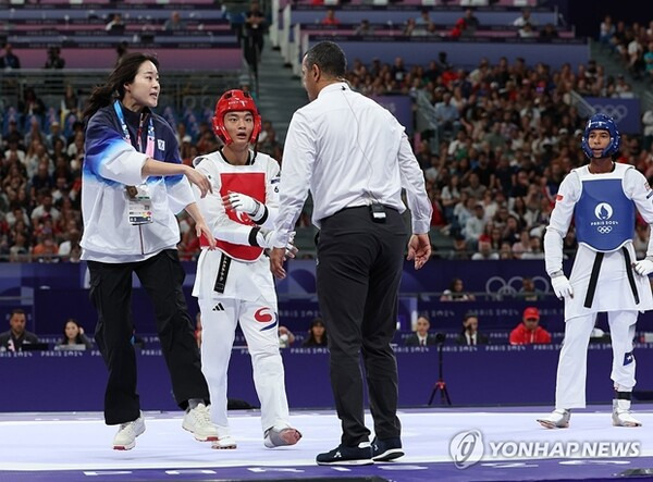 오혜리 코치(왼쪽)·서건우(가운데). ⓒ연합뉴스