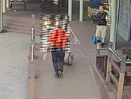 차박ㆍ캠핑 성지로 불리는 강원 평창군 대관령면 옛 영동고속도로 대관령휴게소가 일부 차박ㆍ캠핑족의 몰상식 행태에 몸살을 앓고 있다. [사진 독자]