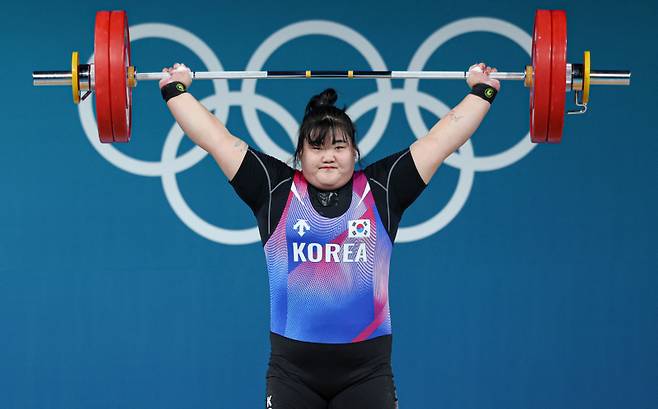 11일 바벨을 들어올린 박혜정. 연합뉴스