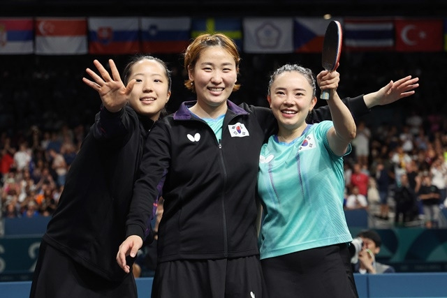 한국에 소중한 동메달을 안긴 신유빈(왼쪽부터), 이은혜, 전지희. 사진=연합뉴스