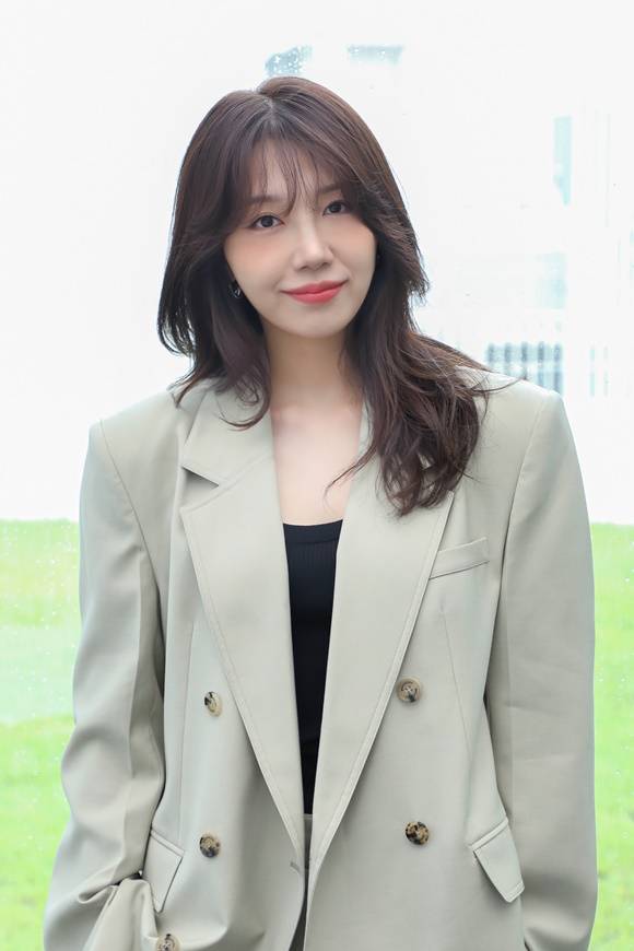 배우 정은지 최근 <더팩트>와 만나 JTBC 토일드라마 '낮과 밤이 다른 그녀' 종영 인터뷰를 진행했다. /IST엔터테인먼트