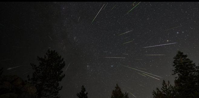페르세우스 유성우가 떨어지는 모습. 사진출처=NASA