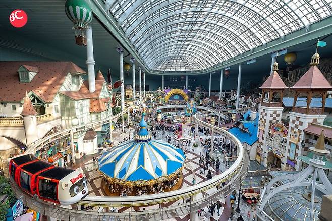 BC카드가 8월 휴가 시즌을 맞이해 롯데월드 어드벤처 등 할인 이벤트를 진행한다. BC카드 제공