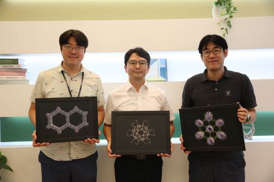 에너지기술연 연구진으로 임강훈(왼쪽부터) 박사, 유정준 박사, 김현욱 박사.