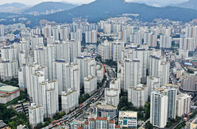 서울 마포구의 아파트 단지 전경. 한겨레 자료사진