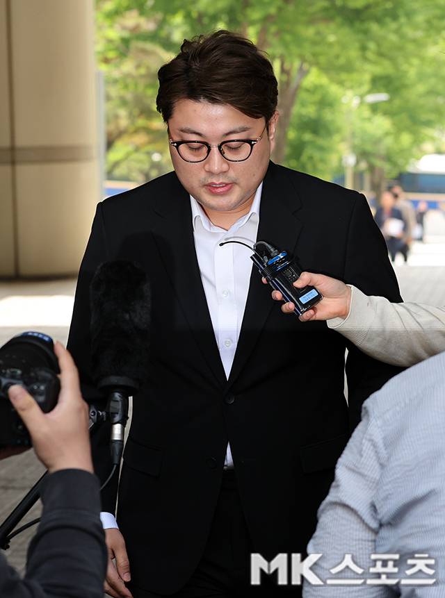 가수 김호중이 재판 중에도 기부 실천은 계속 이어나가고 있다. / 사진 = 천정환 기자