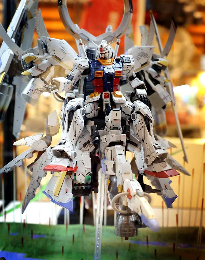 降 臨 (강림) - 홍준기 作