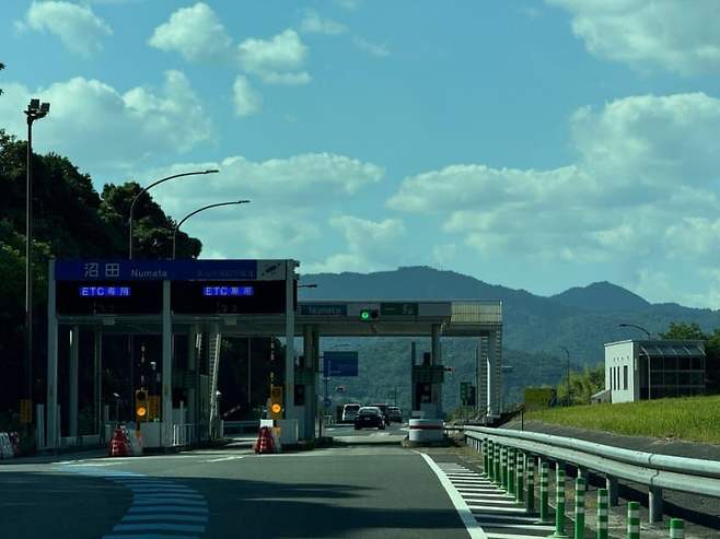 0c98f303b1f16bf5239b86e4309c706ae8b64268b032d7156e7b093c78f9efe8c2d4a446da9a4f6ec81e03738fb7949d1e57eefe