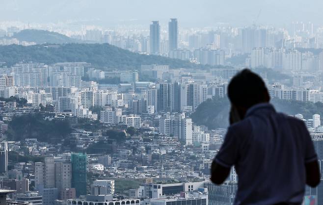 서울 아파트 가격이 오름세를 이어가자 주택가격 상승을 기대하는 심리지수도 34개월만에 가장 큰 폭의 상승을 기록했다. 사진은 서울시내 한 아파트 밀집 지역. /사진=뉴시스