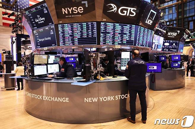 미국 뉴욕 증권거래소(NYSE) 트레이딩 룸 풍경. ⓒ AFP=뉴스1 ⓒ News1 김성식 기자