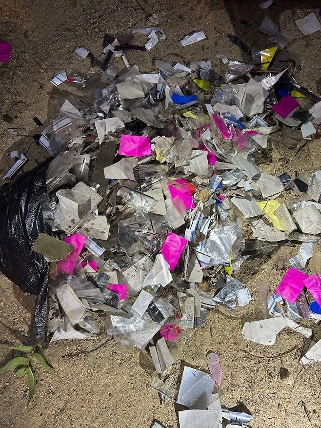 오물 풍선 내용물