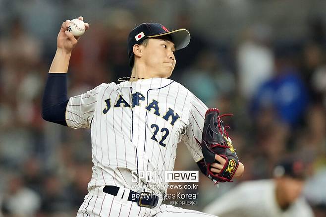 ▲ 2023년 WBC(월드베이스볼클래식) 국가대표로 활약했던 한신 투수 유아사 아쓰키가 흉추황색인대골화증 수술을 받았다. 한국에서는 정찬헌이 앓았던 병이다.