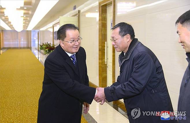 북한, 우간다 비동맹운동 정상회의에 정부대표단 파견 (평양 조선중앙통신=연합뉴스) 우간다 캄팔라에서 열리는 제19차 비동맹운동(NAM) 정상회의에 참가하는 북한 정부 특사인 김선경 외무성 부상을 단장으로 하는 대표단이 지난 13일 평양을 출발했다고 조선중앙통신이 14일 보도했다. [조선중앙통신 홈페이지 캡처] 2024.1.14 
    [국내에서만 사용가능. 재배포 금지. For Use Only in the Republic of Korea. No Redistribution] nkphoto@yna.co.kr