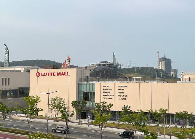 부산 기장군 롯데프리미엄아울렛 동부산점 인근에 위치한 '메종 동부산' 전경. /김은영 기자