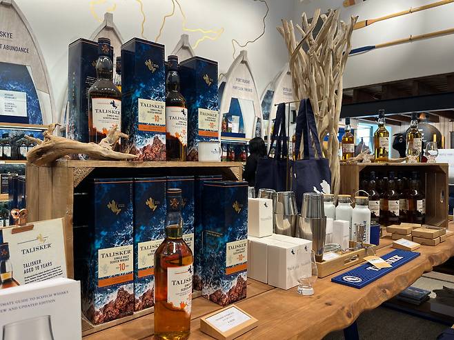탈리스커 위스키 중 10년은 합리적인 가격으로 즐길 수 있는 스카치 위스키로 유명하다./연선옥 기자