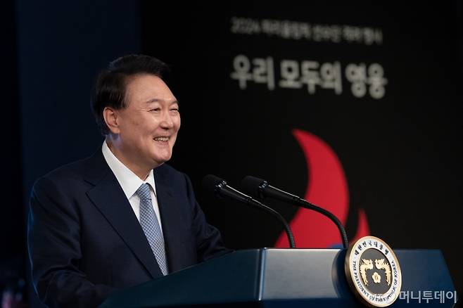 윤석열 대통령이 22일 서울 한 호텔에서 열린 2024 파리올림픽 선수단 격려 행사에서 격려사를 하고 있다. (사진=대통령실 제공) 2024.08.22.