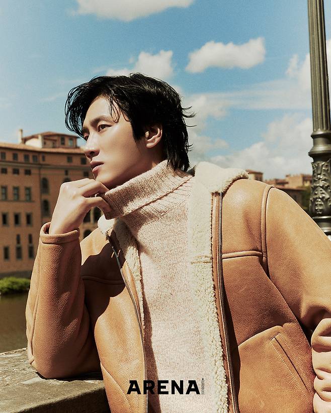 배우 안보현 패션 의류 화보. 사진 아레나 옴므 플러스