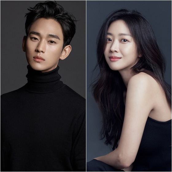 김수현(왼쪽)과 조보아 /사진=골드메달리스트, 엑스와이지 스튜디오