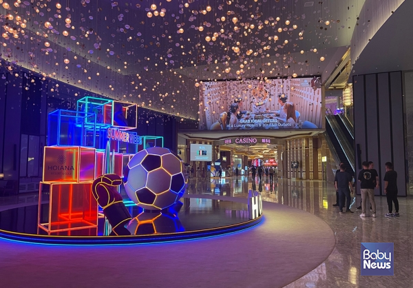 호이아나 리조트 & 골프의 로비 카지노 입구 모습. 소장섭 기자 ⓒ베이비뉴스