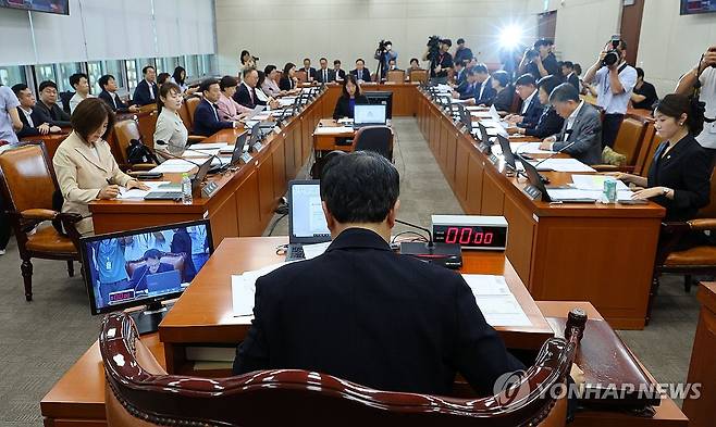 ‘간호법 제정안’ 복지위 통과…오후 본회의서 처리 (서울=연합뉴스) 한종찬 기자