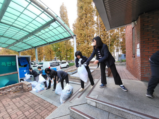 한국도로공사서비스 대전충남영업센터 사회공헌활동 모습. 센터 제공