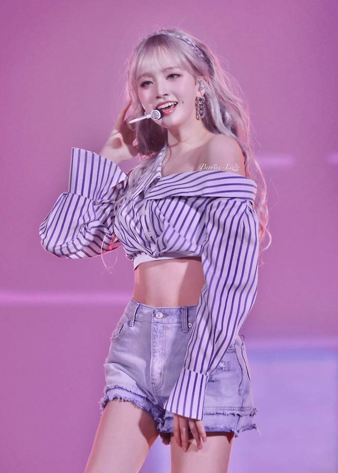 IMG_9650.jpeg 2004년생 걸그룹 라인업.gif