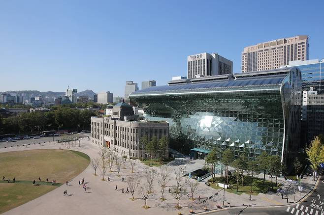 서울시는 9월 10일까지 외국어 의사소통이 가능한 글로벌 부동산중개사무소를 추가 모집한다. 서울시청 본관.[서울시 제공]