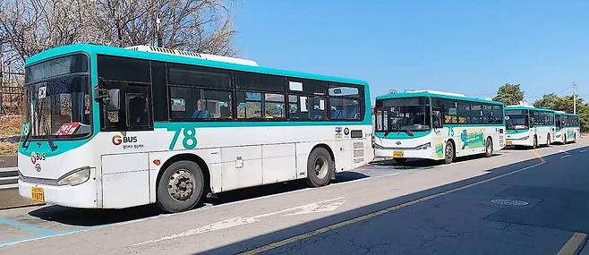 구리시, 시내버스 3개 노선 준공영제 전환 (구리=연합뉴스) 경기 구리시는 다음 달 1일부터 시내버스 '75번', '75-1번', '78번' 등 3개 노선을 공공관리제로 전환한다. 2024.8.30 [구리시 제공. 재판매 및 DB 금지]