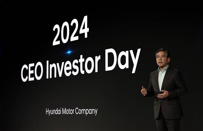 President and CEO of Hyundai Motor Company Chang Jae-Hoon presents the company’s new mid- to long-term strategy, "Hyundai Way," at the 2024 CEO Investor Day held at the Conrad Hotel in Yeouido, Seoul, on Aug 28. /Hyundai Motor Company