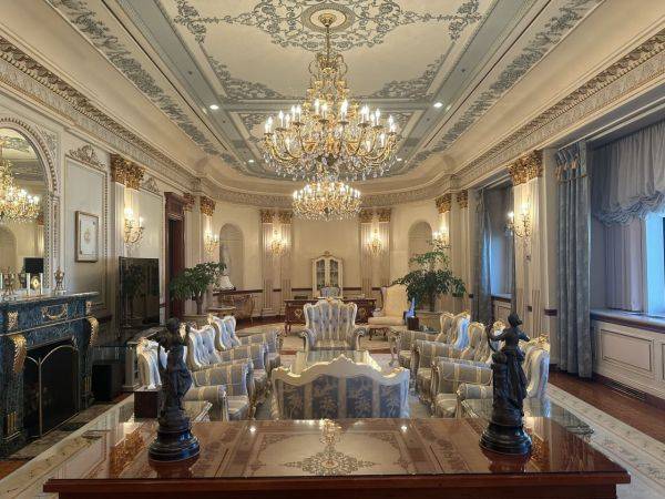 서울 신라호텔 프레지덴셜 스위트룸 응접실 전경. [사진=이민지 기자]