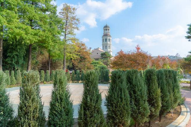 메이필드호텔 내부 전경