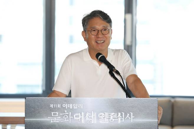 곽재선 이데일리 회장이 3일 오후 서울 중구 KG타워 KG라운지에서 열린 제11회 이데일리 문화대상 최종심사에서 인사말을 하고 있다. (사진=이영훈 기자)