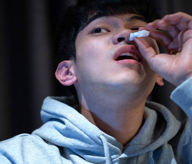 비강 내 깊은 위치에서 코피가 발생하면 출혈 부위도 확인하기 어려워 대처가 쉽지 않아 위협적인데, 이를 난치성 코피라고 진단한다. [사진=게티이미지뱅크]