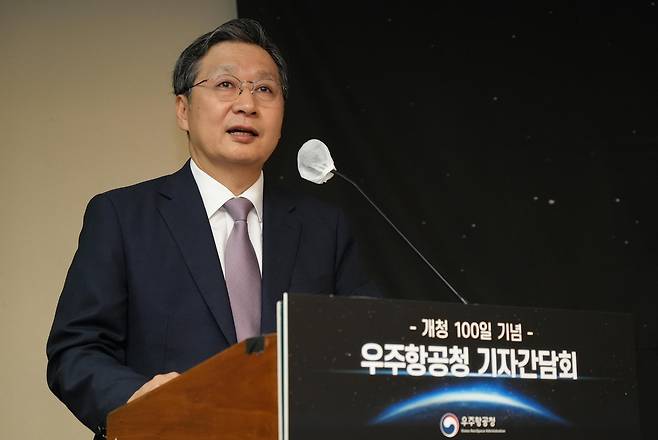 우주항공청 개청 100일 기념 기자간담회 하는 윤영빈 우주청장 [우주항공청 제공. 재판매 및 DB 금지]